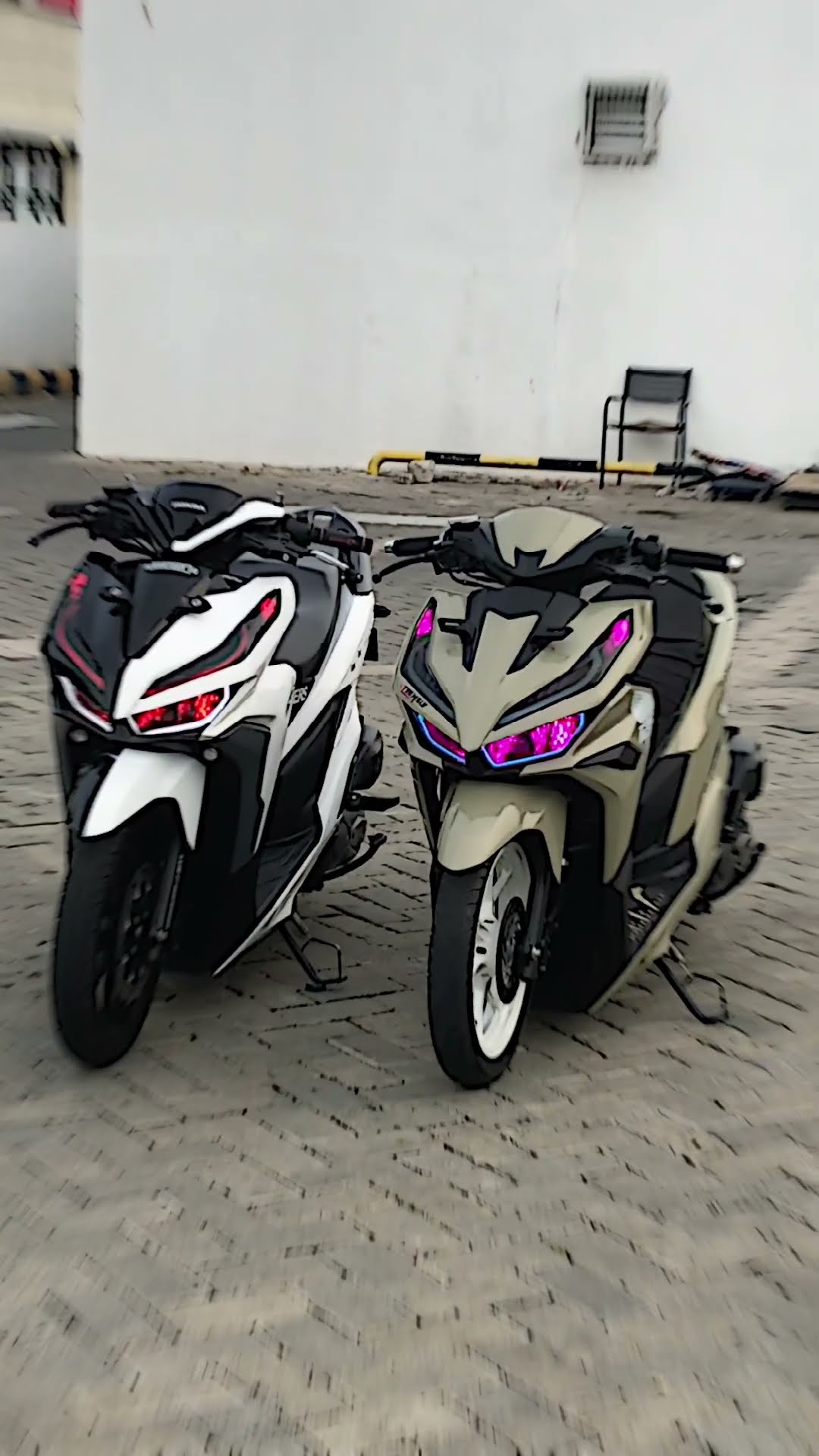 Nikmati aksi dramatis motor sport modifikasi yang bikin kamu terpesona! 🚀 Pastikan untuk Like dan komen ya!✨
