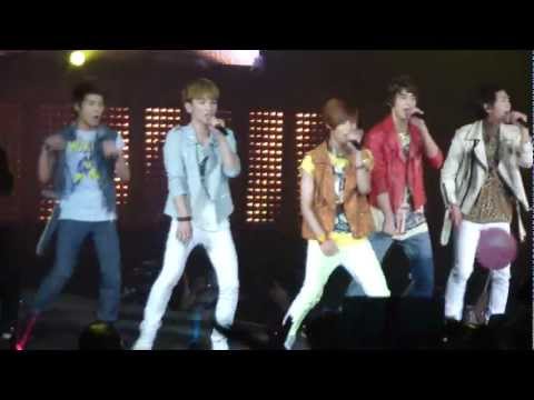 SHINee - Replay + Get Down + Juliette (2011.06.11) @ SM Town Paris