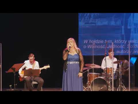 Mijając samotne noce / Jagoda Wojciechowska