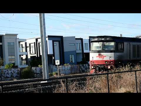 Freight Train (6MP9)