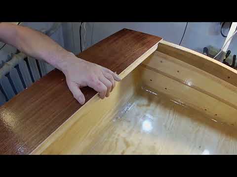 Plywood hull gluing: Episode #90 - Hand plane in action (Pasja 400; RoSSY project)