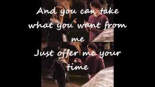 Twin Shadow- To The Top (Lyrics) /Paper Towns song/