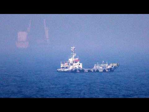 Live: US, Iran trade consecutive attacks
