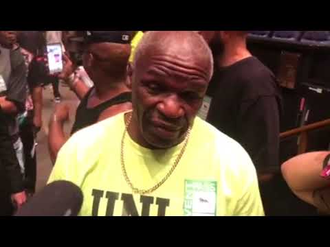 'THIS IS A JOKE FIGHT. McGREGOR IS A CLOWN - GONNA GET HIS ASS TORE UP!' - FLOYD MAYWEATHER SNR