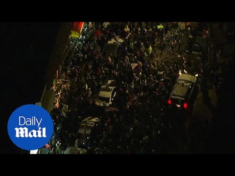 Protest erupts after Staten Island bar owner is arrested for violating COVID safety rules