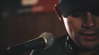 Jason Aldean - Any Ol&#39; Bar Stool ( Frank Ray Cover )