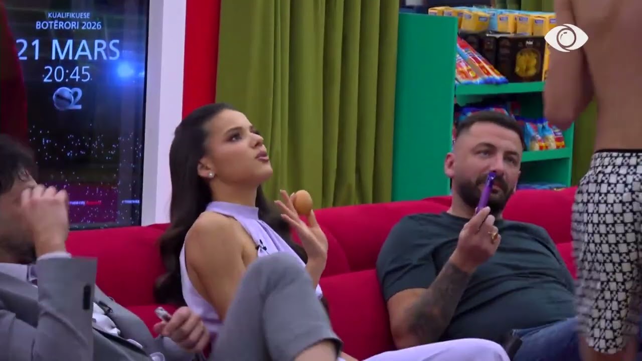 “Pse vjen kaq afër meje?”/ Rizarta debaton me Vserlon: Je shumë i shëmtuar