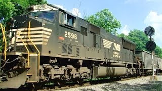 preview picture of video '3 Norfolk Southern Trains Meet in Virginia'