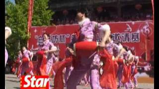 Video : China : Group drum and dance competition in Beijing - video