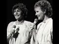 HELEN REDDY and PETULA CLARK - STRANGERS AND LOVERS - DUET