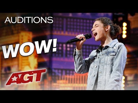 Benicio Bryant sings "The Joke" at AGT 2019 con Sub Español