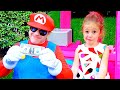 Nastya kauft gebrauchte Spielzeugautos Nastya kauft gebrauchte Spielzeugautos