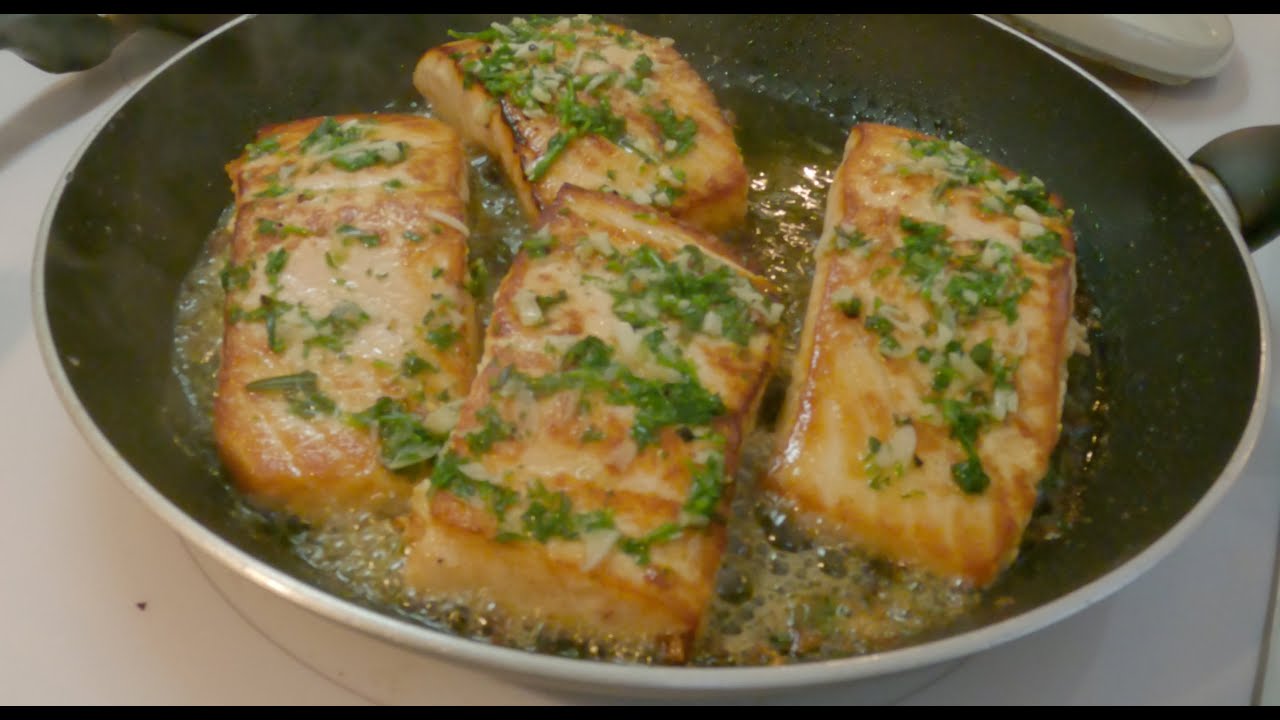 Salmón con romero, perejil y ajo