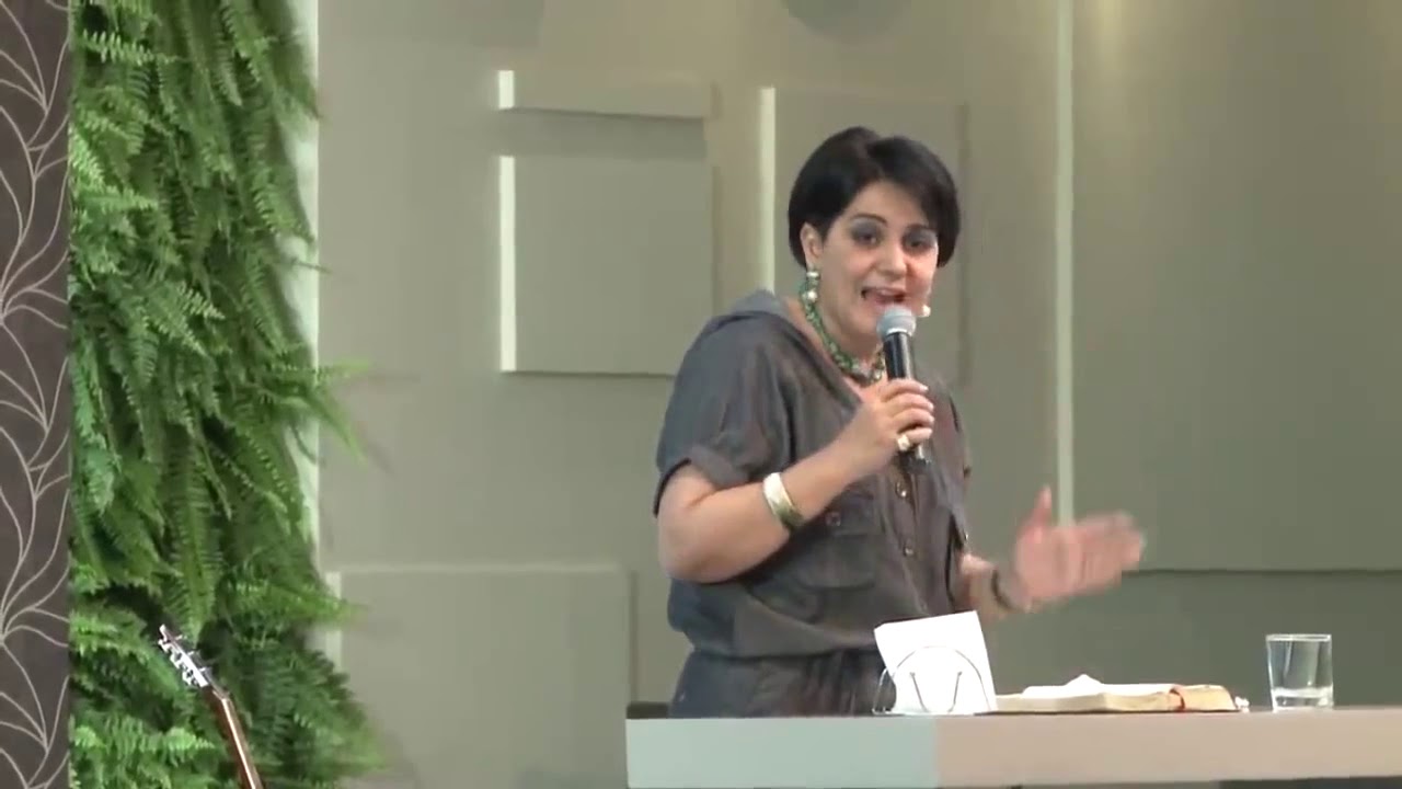 A Oração em Línguas absorve o mortal em mim - Pr. Gleiva Maria