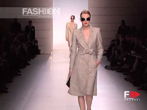 "Valentino" Spring Summer 2001 1 of 6 Paris Pret a Porter by Fashion Channel