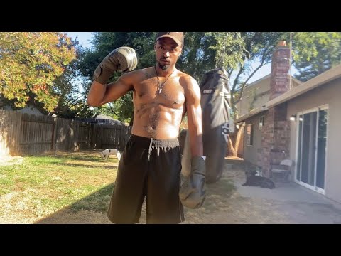 Unique art of boxing - 6’6 boxer