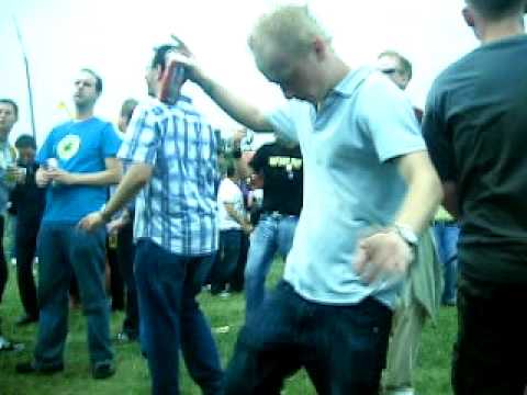 4of11 Cyre vs. Mr.T @ Hyphnotic Vibes Stage / Ruhr in Love 2009 Pt.1/4