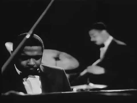 Jimmy Cobb, the Pulse of 'Kind of Blue,' Dies at 91