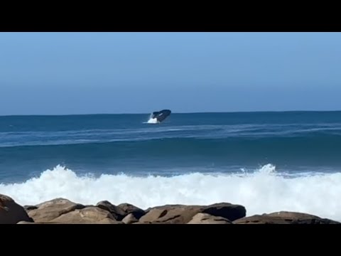 ASMR Whale Season - surfing - ocean sounds - sea waves.