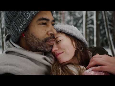 Dee-M-Dee feat. Ай-Q - И это больно знать пойми, Что о тебе эта песня, Но без тебя все эти дни