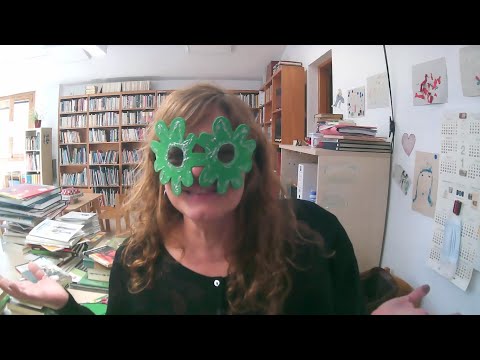 Taller a la Biblioteca de Puigpunyent - Ulleres de Carnestoltes 🖌