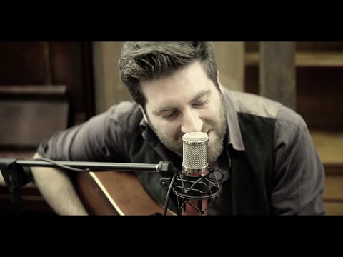 download lagu mp3 mp4 Galoni, download lagu Galoni gratis, unduh video klip Galoni