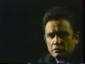 Johnny Cash sings and speaks about war (1969 ...