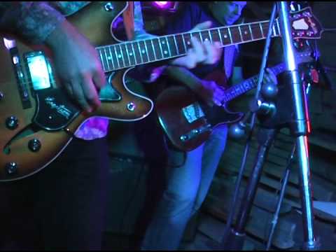 Video-Amazing Blue Gurus_First Sin_Wish you well