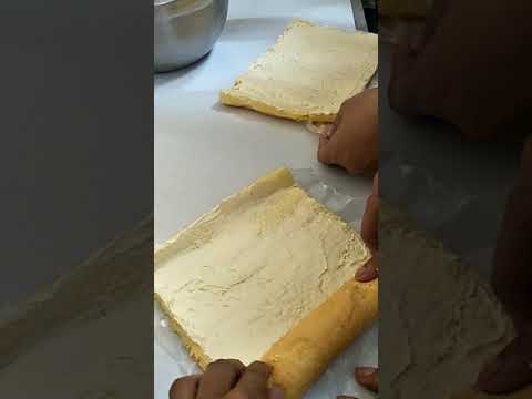 Pianono or Sponge Cake Roll?