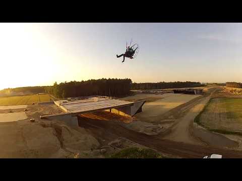 Lot paralotnią nad drogą ekspresowa S8 Wrocław - Łódź