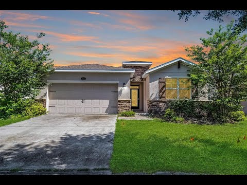 405 E Freesia Court Deland, FL | ColdwellBankerHomes.com