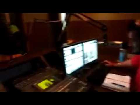 Jimmy Kainaat my Radio performance live