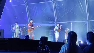 Oques Grasses - Torno a ser jo (en directe Rubí 2021)