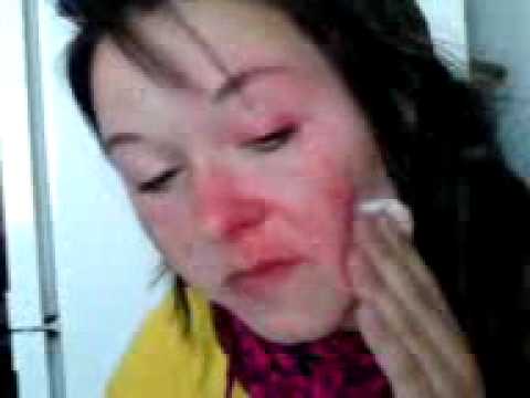 Liisu oma nägu nühkimas:)