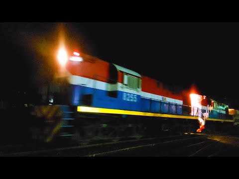 [4K] Tren cargado de NCA con destino a Rosario pasando por Marcos Juárez!!!!!!