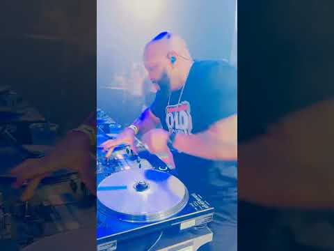 DJ Magic Mike and his Wife Que break it down at House of blues Orlando Labor Day weekend. 2024