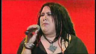 Casey Donovan performing The Flame on Australian Idol