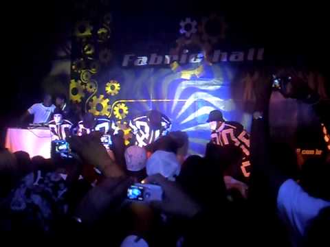 Bonde do Tigrã fabric Hall