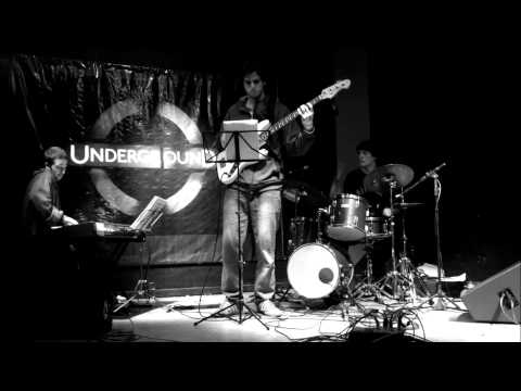 Dizzy Jazz Trio- Afternoon In Paris