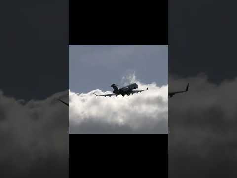 Challenger 350 Take-off At Luton Airport #aviation