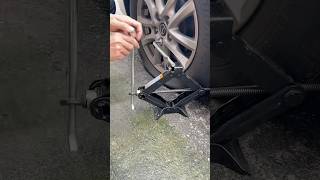 Great idea - How to remove a stuck wheel #short