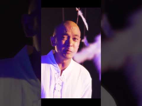 Tomok bawak aura 90an dalam lagu baru!