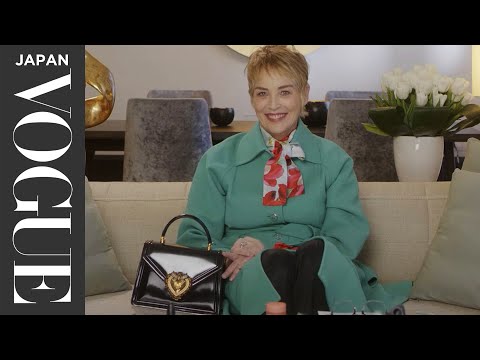 シャロン・ストーンが、バッグの中身を公開。| In The Bag | VOGUE JAPAN