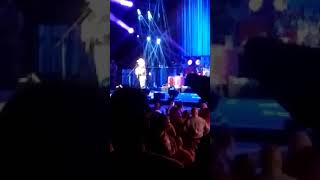 Brad Paisley whiskey lullaby