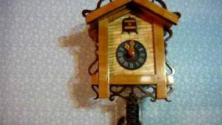 preview picture of video 'New Cuckoo Clock with Vintage Movement'