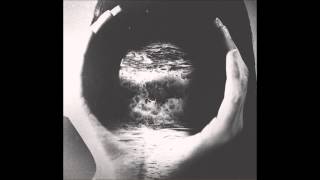 Pia Fraus - Õunapuu / Apple Tree