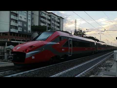 Etr 600 Fa 8828 in livrea Frecciarossa Lecce/Venezia in partenza dalla stazione di Riccione
