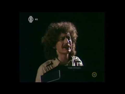 Piramis - Mikor Megszülettem [Videoklip]