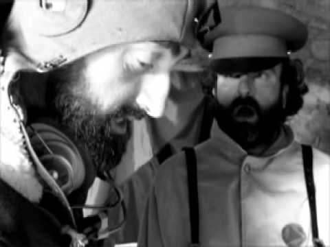 El Luto del Rey Cuervo (Red and Black)