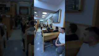 הרב עמרמי בקריית ביאליק (הרב אייל עמרמי) - התמונה מוצגת ישירות מתוך אתר האינטרנט יוטיוב. זכויות היוצרים בתמונה שייכות ליוצרה. קישור קרדיט למקור התוכן נמצא בתוך דף הסרטון